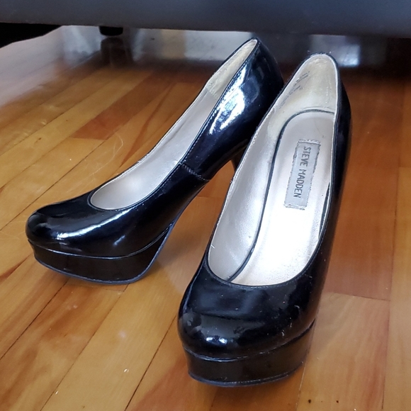 Steve Madden platform heels - Picture 2 of 10